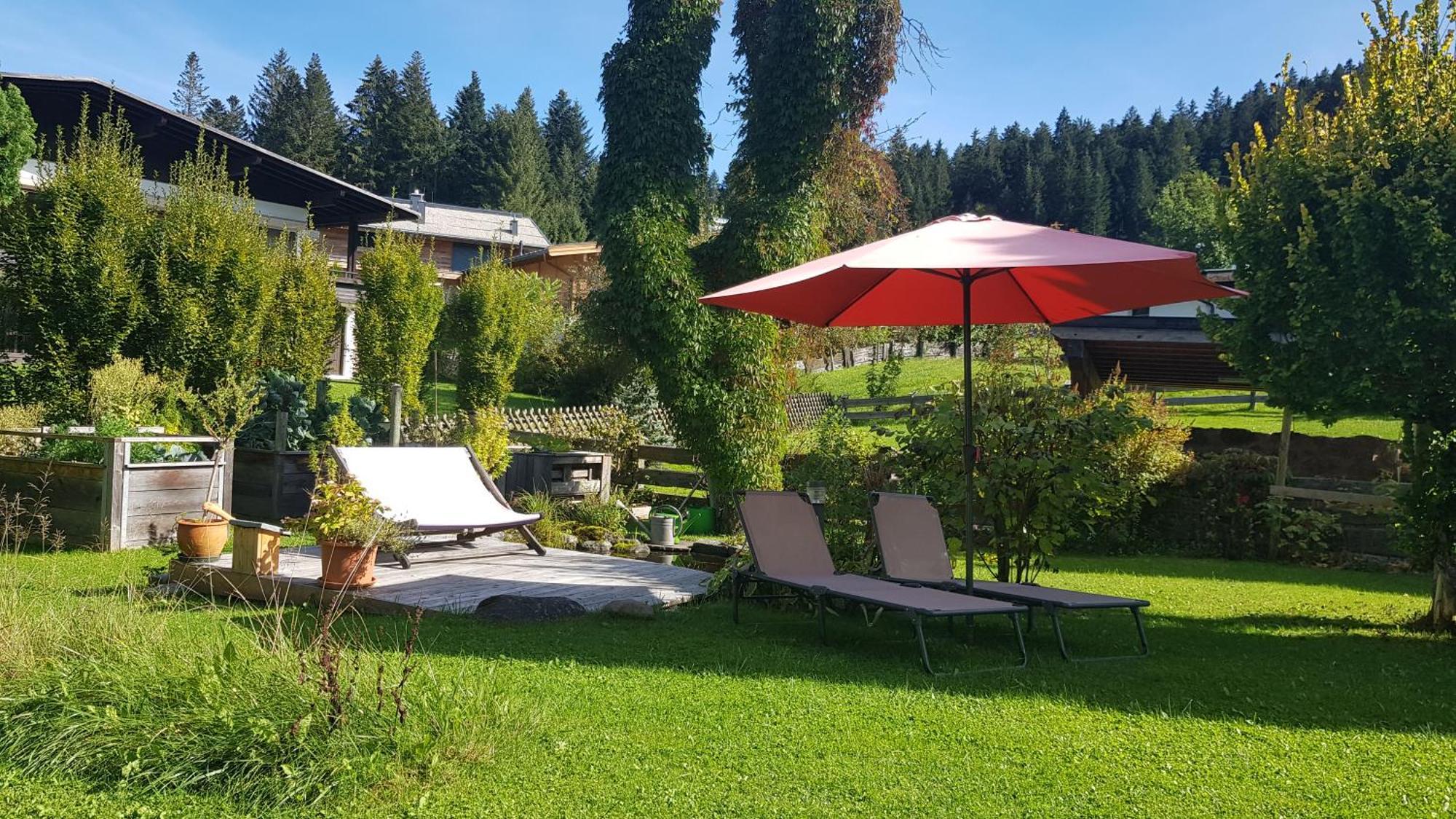 Hotel Landhaus Almdorf Sankt Johann in Tirol Exterior foto